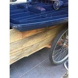Gratis ophalen bakfiets opknapper voor bv tuindecoratie