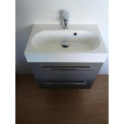 Moderne wasbak softclose compleet met kraan