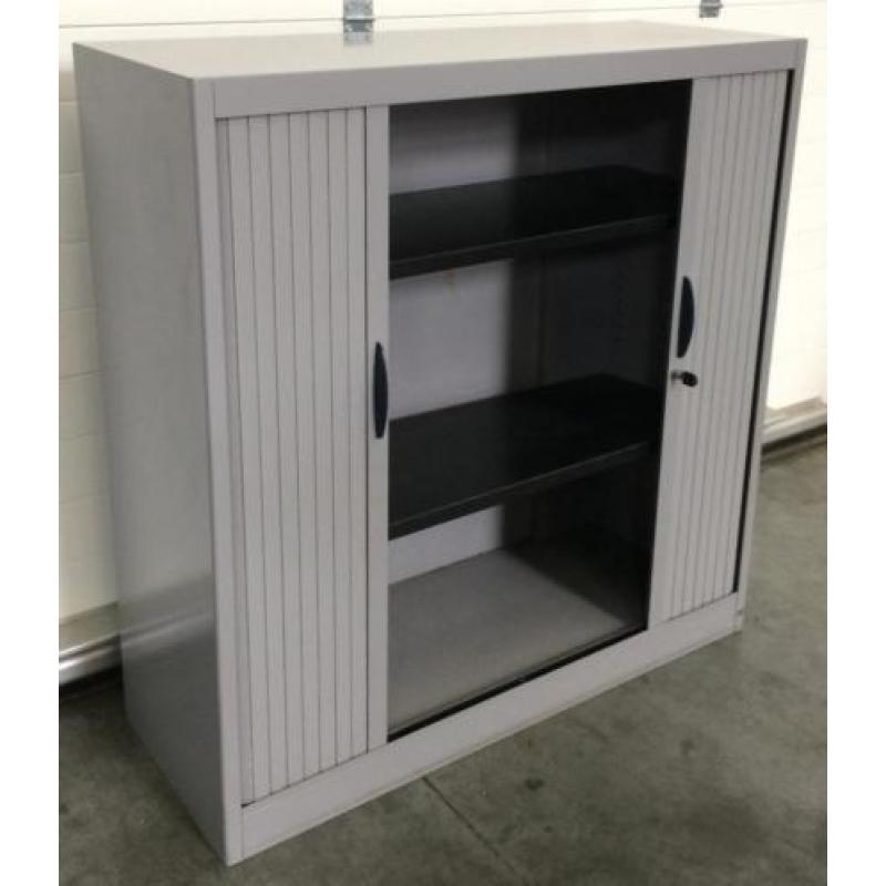 Kast 125 x 120 x 45 nu voor slechts 29 euro.