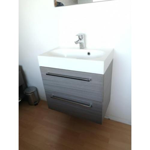 Moderne wasbak softclose compleet met kraan