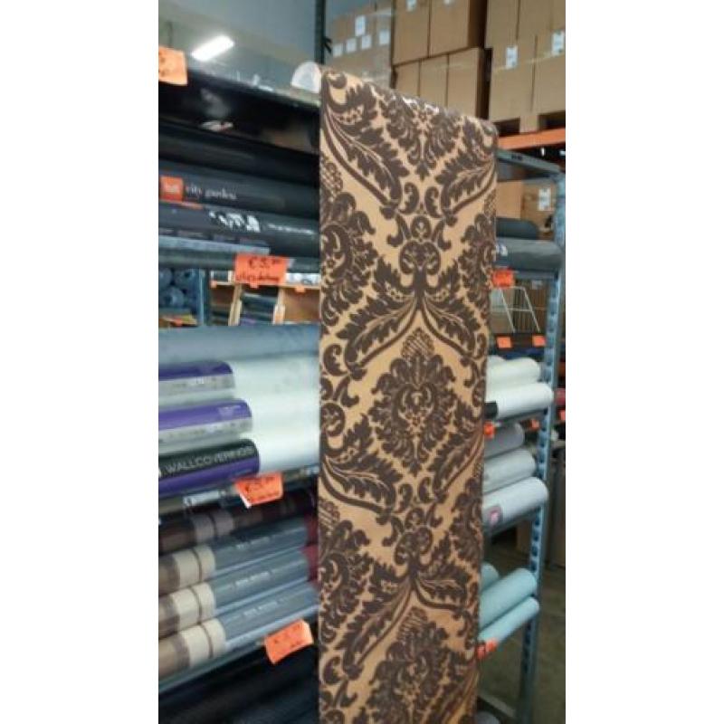 Bruin BAROK vliesbehang €8,50