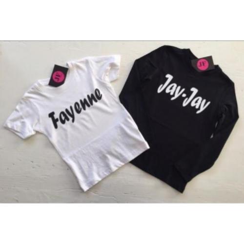 Leuke shirts met je eigen naam in maat 50, nieuw!!