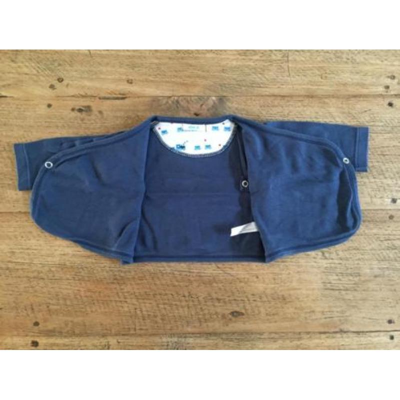 Hema setje: donkerblauw overslag vest/trui en broek, maat 50