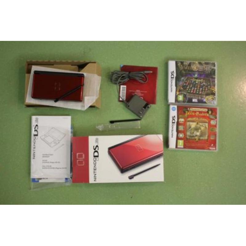 Nintendo DS Lite, bordeaux rood