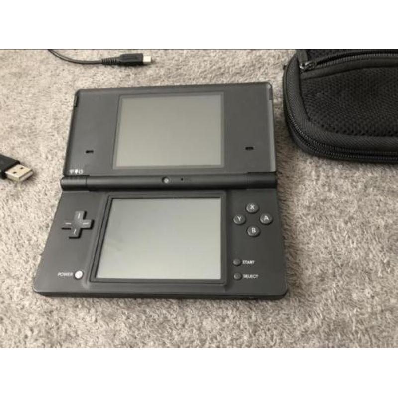 Nintendo dsi, 250+ games, krasvrij, laadkabel, hoesje