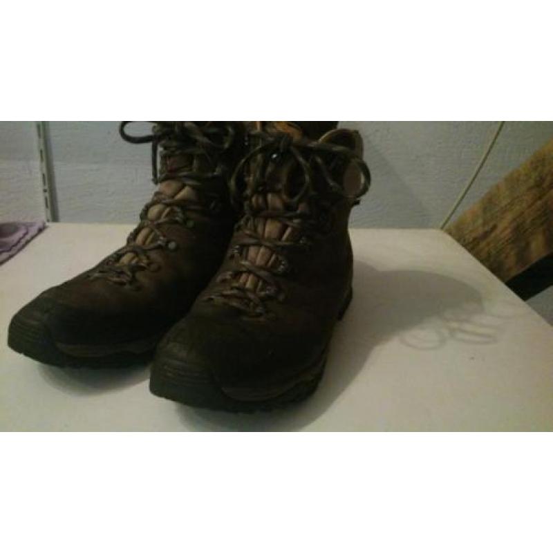 Meindl bergschoenen maat UK 12 (EU 47)