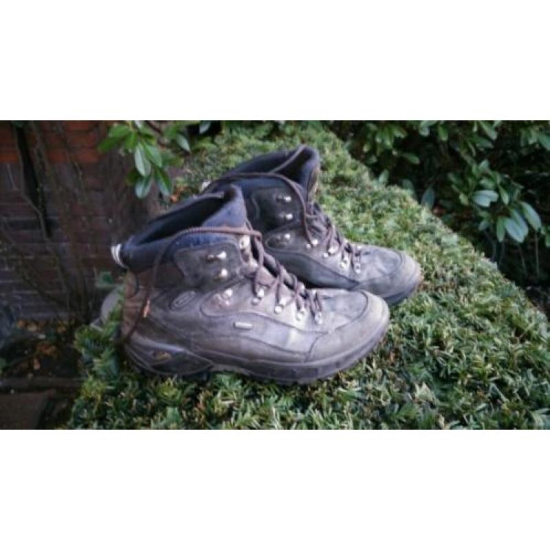 Lowa Bergschoenen, maat 44 1/2