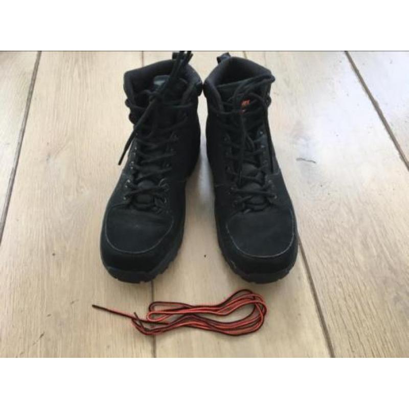 Mooie bergschoenen Nike, 41