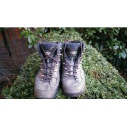 Lowa Bergschoenen, maat 44 1/2