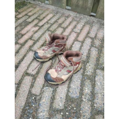 Wandelschoen maat 27