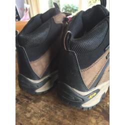 Leren outdoor Heren Wandelschoenen van Human Nature. Mt 42