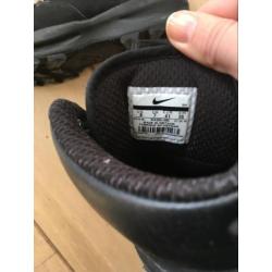 Mooie bergschoenen Nike, 41