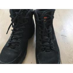 Mooie bergschoenen Nike, 41