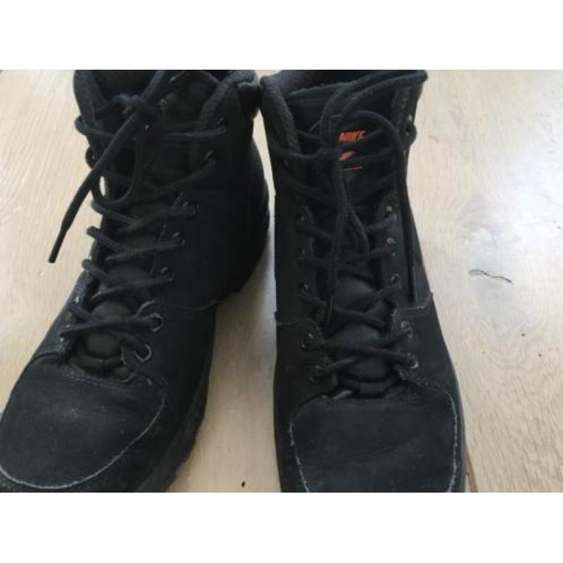 Mooie bergschoenen Nike, 41