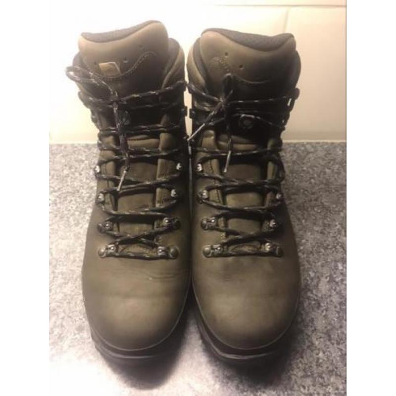 Lowa Ranger III GTX , maat 10 / 44.5 , bruin , ZGAN