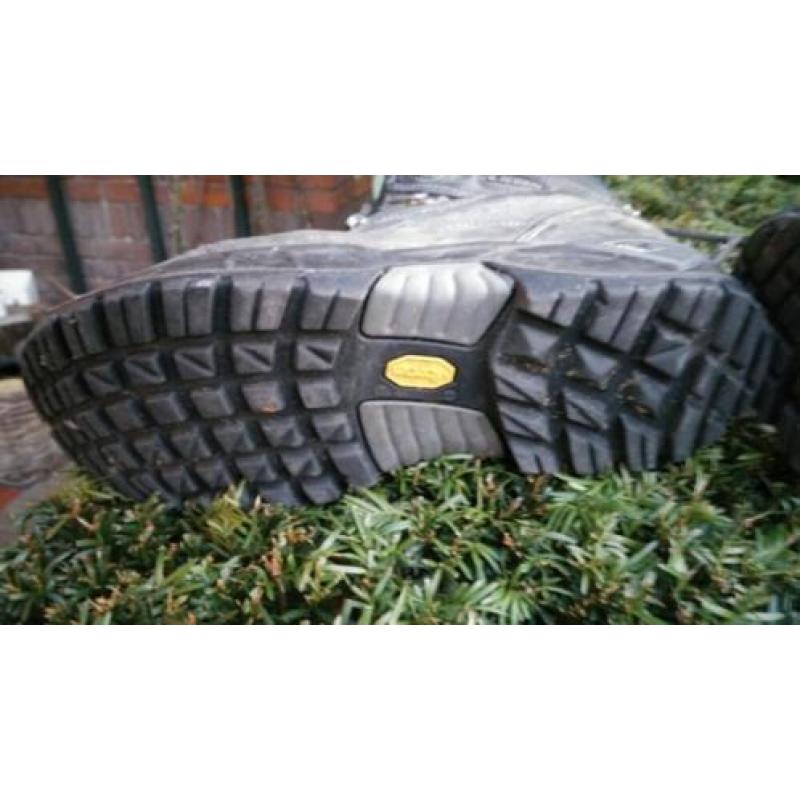 Lowa Bergschoenen, maat 44 1/2